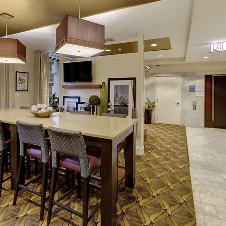 Hampton Inn Majestic Chicago Theatre District Экстерьер фото
