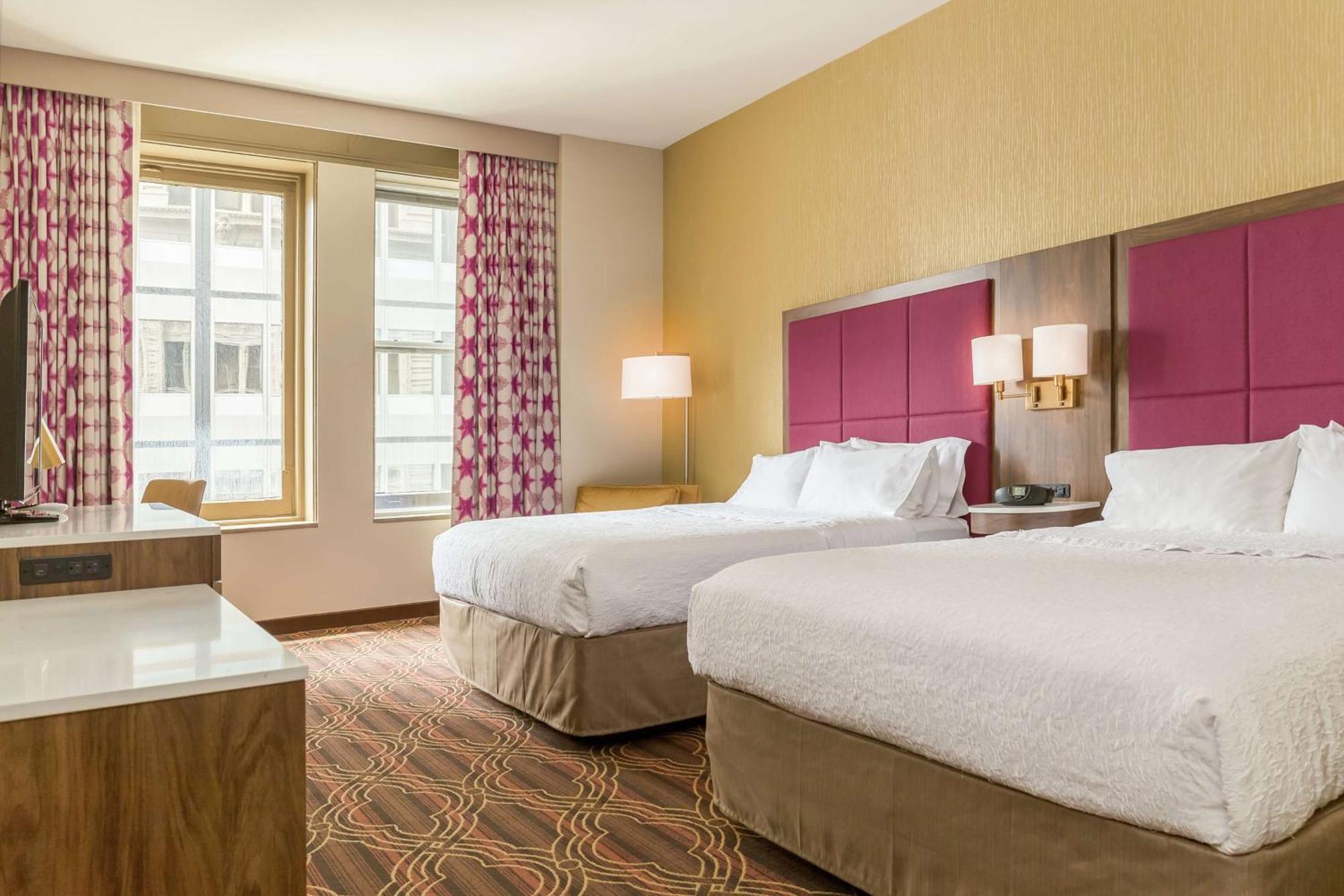 Hampton Inn Majestic Chicago Theatre District Экстерьер фото