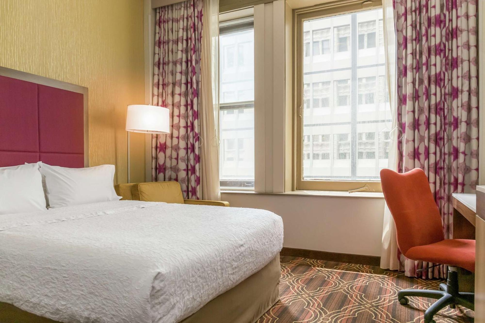 Hampton Inn Majestic Chicago Theatre District Экстерьер фото