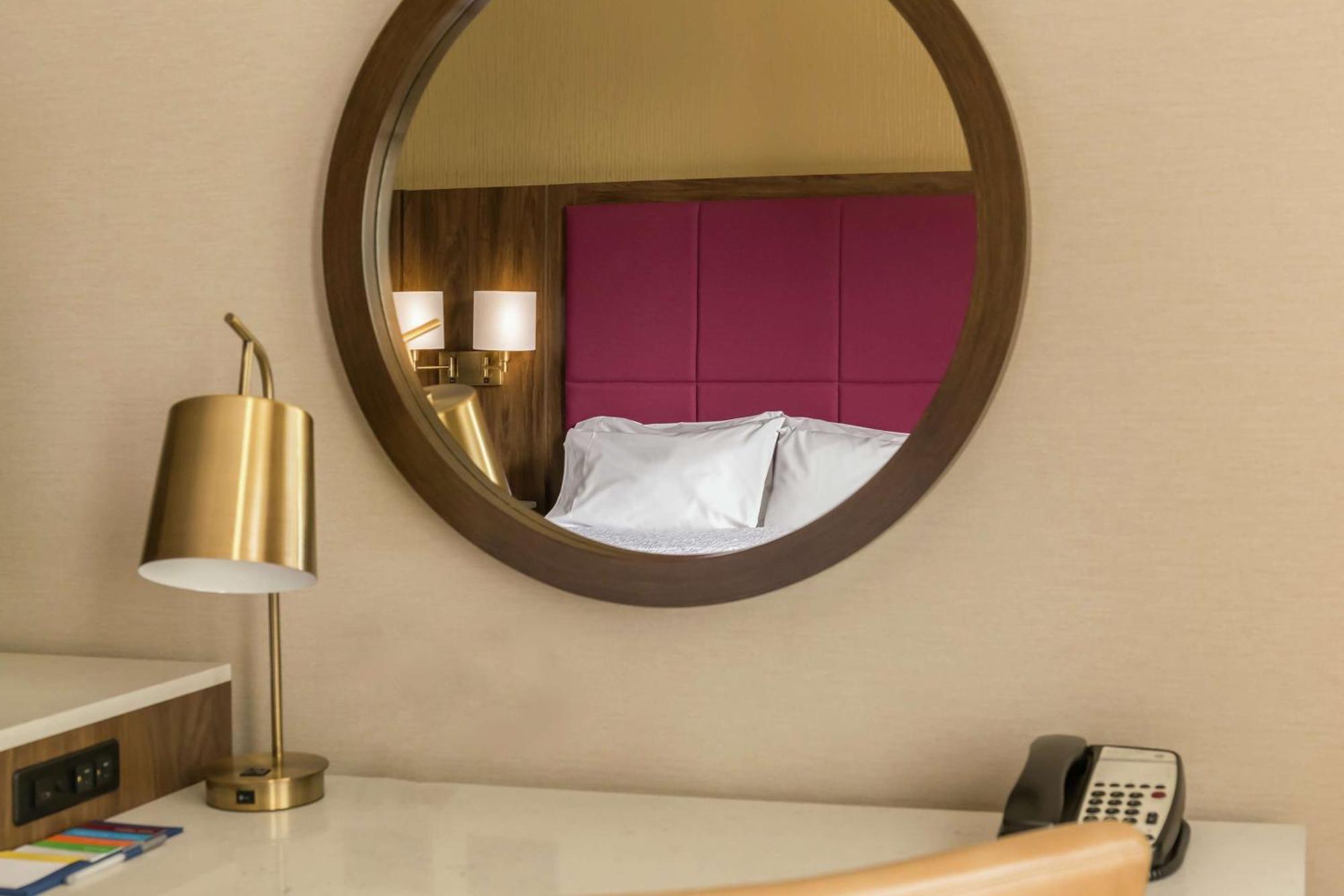 Hampton Inn Majestic Chicago Theatre District Экстерьер фото
