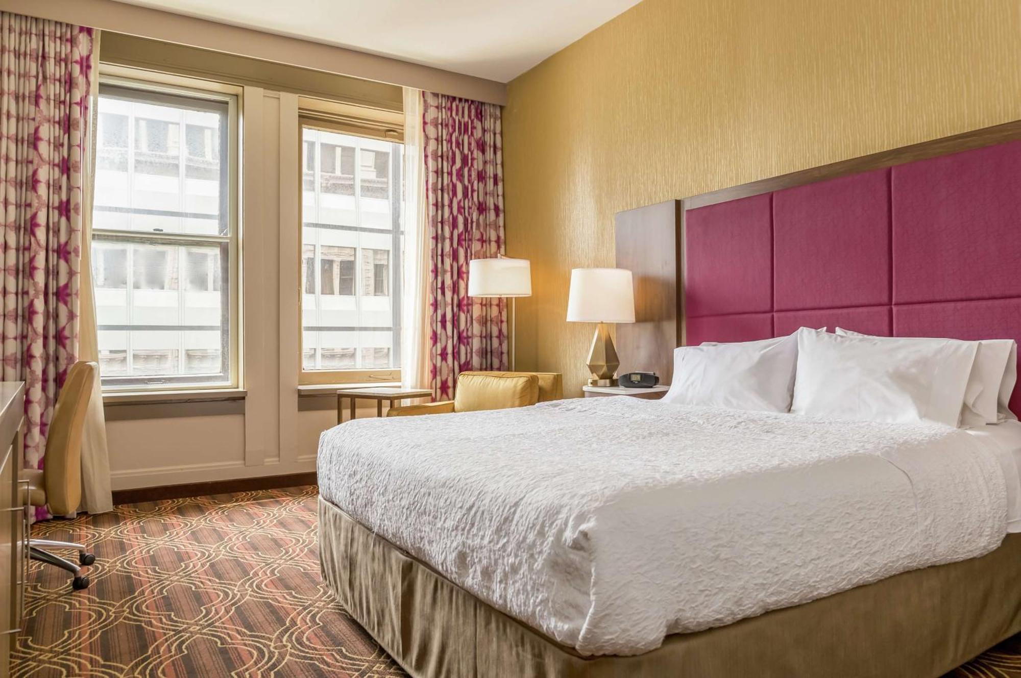 Hampton Inn Majestic Chicago Theatre District Экстерьер фото