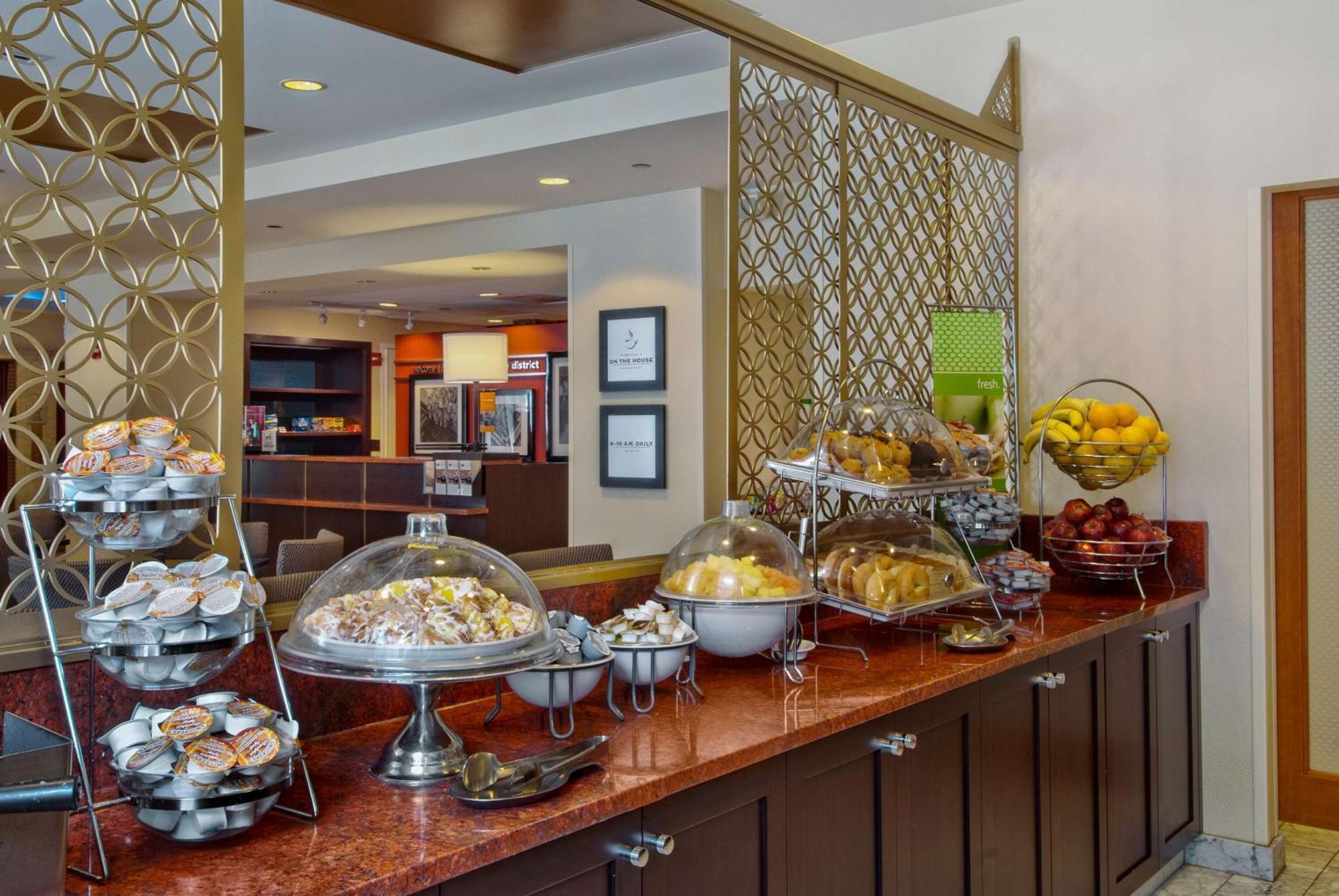 Hampton Inn Majestic Chicago Theatre District Экстерьер фото