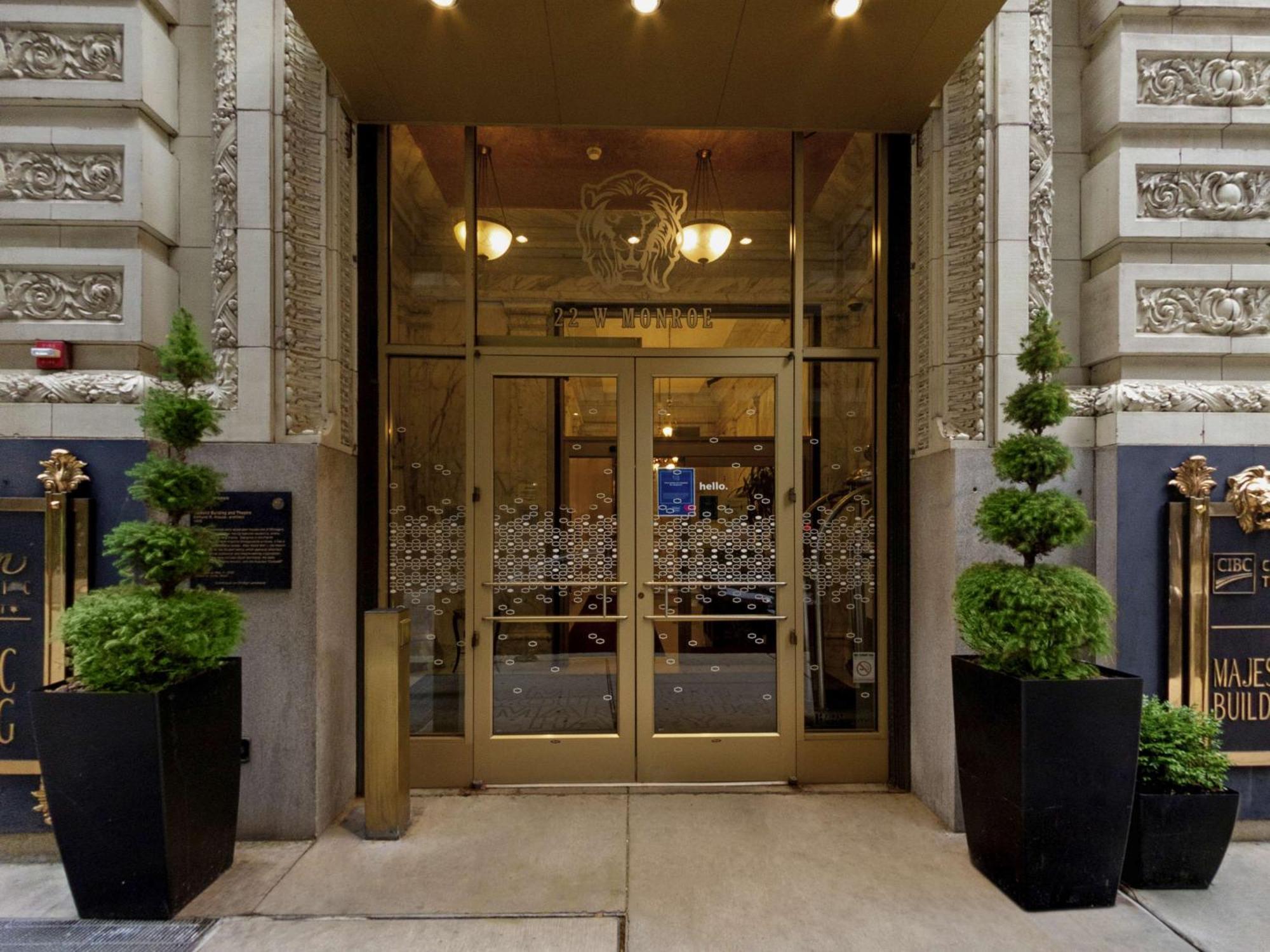 Hampton Inn Majestic Chicago Theatre District Экстерьер фото