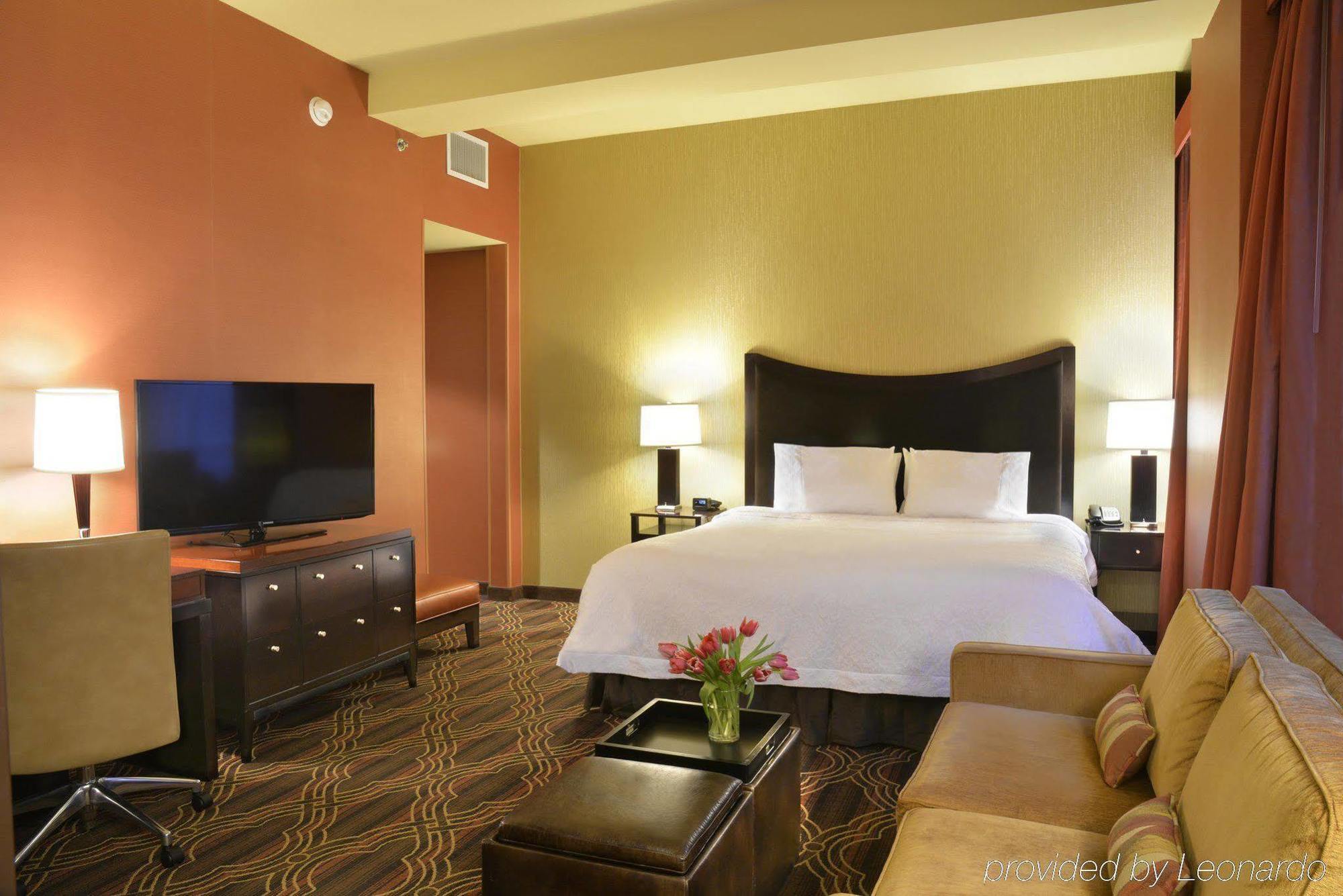 Hampton Inn Majestic Chicago Theatre District Экстерьер фото