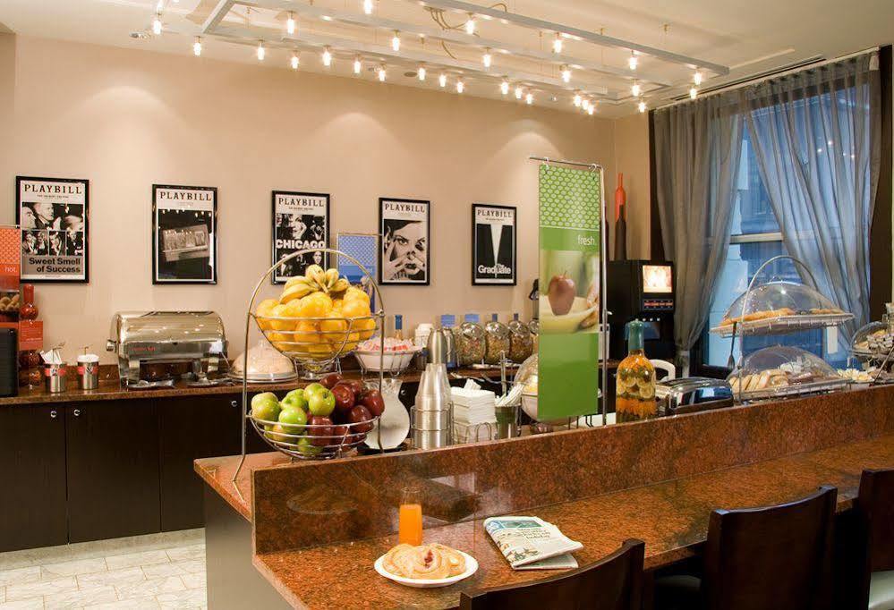 Hampton Inn Majestic Chicago Theatre District Экстерьер фото